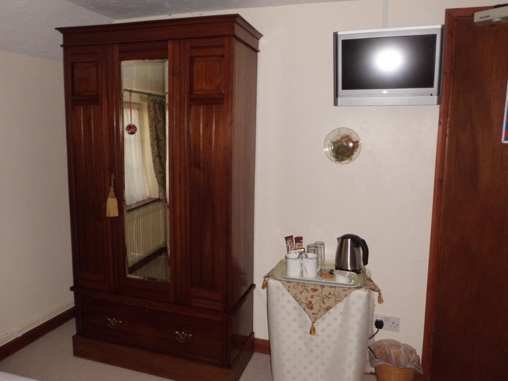 The Elms Bed & Breakfast East Harling Room photo